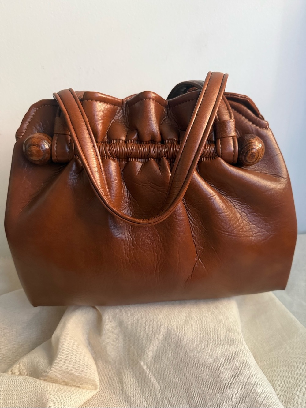Vintage 1960s Cognac Faux Leather Wooden Kiss Lock Handbag Sculptural Frame Tote